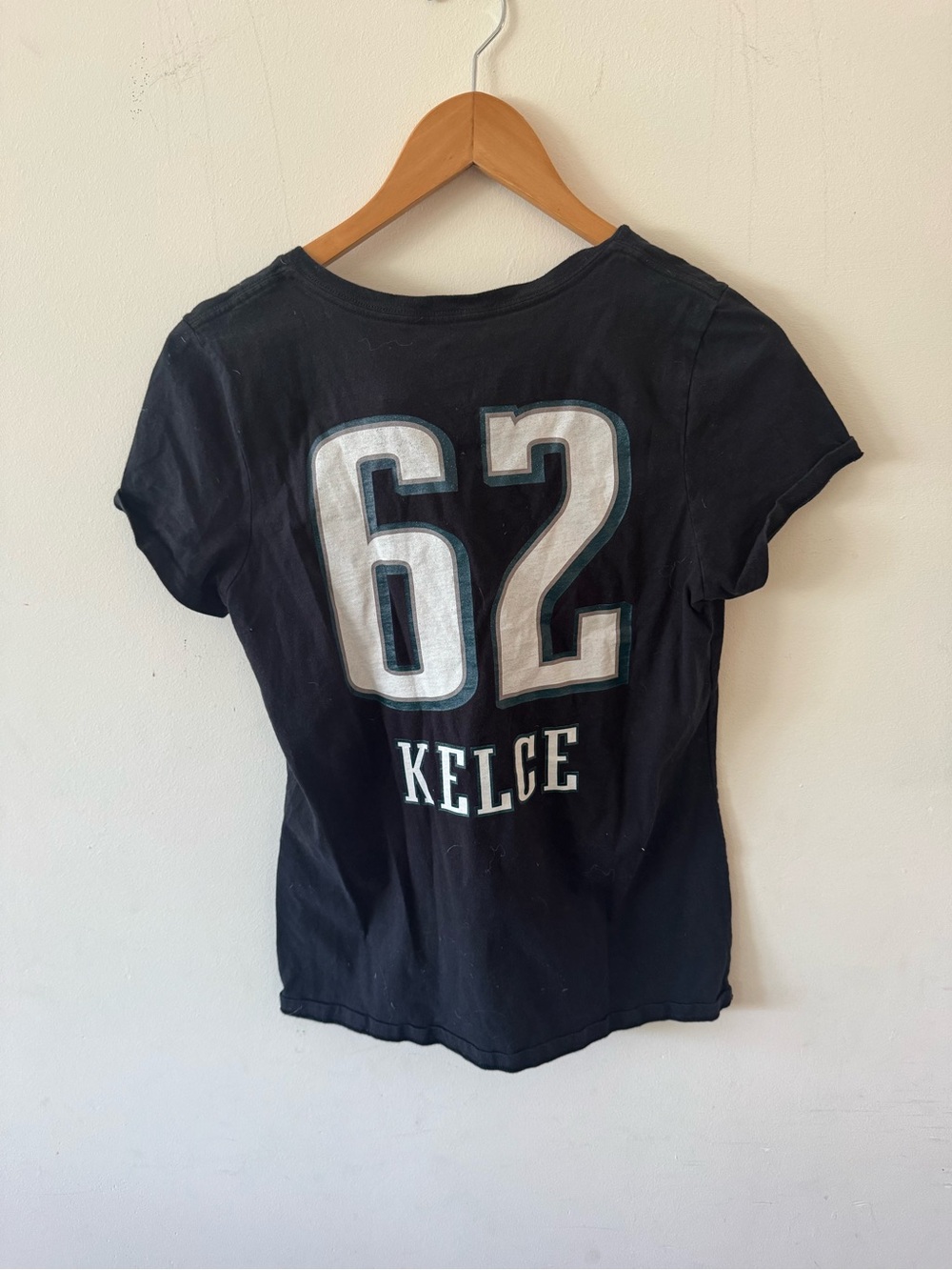 Fanatics Black Philadelphia Eagles Kelce V-Neck Tee, Small - Picture 3 of 3